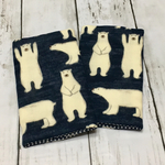 再販☆抱っこ紐 よだれカバー シロクマ柄ネイビー