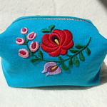 ハンガリー刺繡のキャンディーポーチ　ブルー