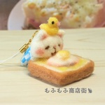 シロ猫「朝ごはんはトーストに目玉焼きを乗せてネ」