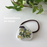 本物のお花 マイクロミニビオラのヘアゴム