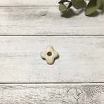 あじさいのブローチ（白）