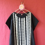 北欧風　丸模様　半袖ワンピース　黒 