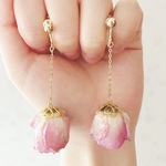 ももいろの薔薇まるごとゆらゆらイヤリング