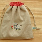 ヤギの郵便屋さんの手刺繍裏布付き巾着袋（コットン・リネン）