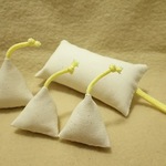 ネコさんの子ケリケリとまきびしのセット(きいろ)