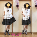 お袖ふっくら、二重フリル、ヒラリ 、かわいいブラウス💖絞りのゴムで自在な長さがうれしい〜〜❣️❣️デート