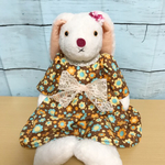 SALE品＊送料無料＊花柄ワンピースの白うさぎ