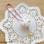 【B品】しろうさぎマカロンとミニマシュマロのボールチェーン