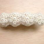 小花模様パール＆ビーズ刺繍のバレッタ