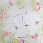 【数量限定】- white-オーガンジーとリボンビジューのバルーンピアス／イヤリング   