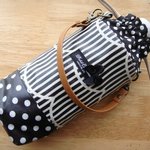 【 cho様オーダー品 】★ペットボトルホルダー＊フリル＆ストライプが可愛い☆ブラック★