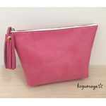sale!再販＊ピンクのレザー ポーチ♡タッセル付き　本革/化粧ポーチに♡内ポケット有り