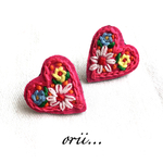 バックキャッチパール花柄刺繍ピアス