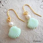 カラフルシェルとパールのピアス/イヤリング💕（グリーン）夏のお洒落に✨