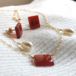 RED AGATE RECTANGLE SET 14kgf