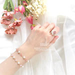 Swarovski × pearl bracelet.