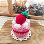 編み編みいちごのカップケーキ♡