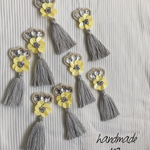 再販7♡お花デザイン♡ビーズ刺繍ピアス・イヤリング♡イエロー
