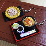 定番のランチ　半カツどんともりそば定食のピアス