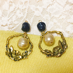 ジャパン×チェコヴィンテージのボタニカルフープピアス／イヤリング