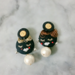 耳ドールピアス
