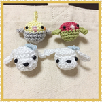 【ぷーちゃん様☆専用ページ】オーダー品 インコちゃんとワンちゃんのブローチ