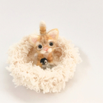 ベッドとおもちゃ付き ニャー