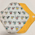 <防水>布ナプキンSサイズ、ねことオレンジ