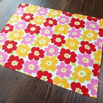 ～40cm×60cm【サイズオーダー】ランチョンマット(北欧調の水玉フラワー(ピンク))