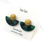 ハーフムーン グリーン×イエロー ピアス/イヤリング