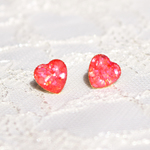 ●sweet heart～甘色クラッシュシェルの小さなハートピアス(ノンホール) 