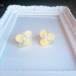受注製作☆菜の花のような。。。春の花のピアス☆