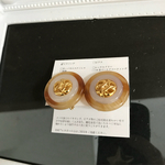 ボタンイヤリング♡レトロ