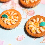 キャラメルバナナのタルトブローチ