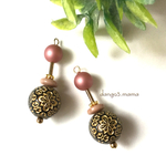 300円☆柄入ブラック☆プラパールのピアス/イヤリング