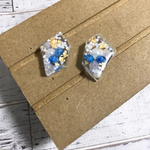bluestone鉱石風なピアス