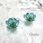 蓮の花のピアス　【 水彩・碧 】