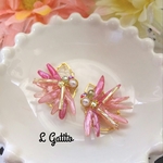 送料無料！ピンクのお花ビジューピアス(ノンホールピアス)