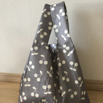 さくらんぼ柄 エコバッグ 折りたたんで コンパクト