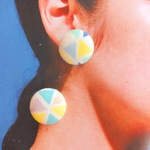 くるみ釦のピアス