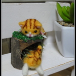 ＊ねこちゃん２匹　切り株＊