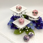 赤の紫陽花のお香立て（お皿付き）