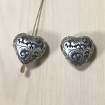 ●20㎜● VINTAGE ANTIQUESILVER  BLACK HEART BEADS