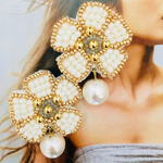 再再販☆White＊Flower＊パール＊ピアス＊イヤリング