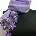 立体レース　刺繡の花花ストール　ラベンダー