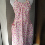 エプロン　かわいい花柄　綿１００　ギャザーたっぷり　