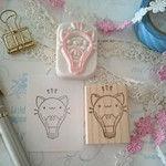 みや様～専用フォームです 電球！？ 猫 消しゴムはんこ 