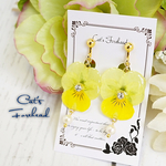 ビオラの押し花イヤリング／ピアス