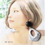 No.B241 おおぶり 大人✧︎大理石調の雫ピアス / イヤリング