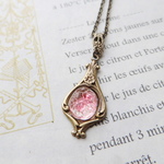 Vintage Icy red Glass Cabochon　デザインネックレス　10×8㍉